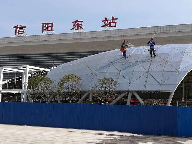 信陽(yáng)東站地下車(chē)庫(kù)出口